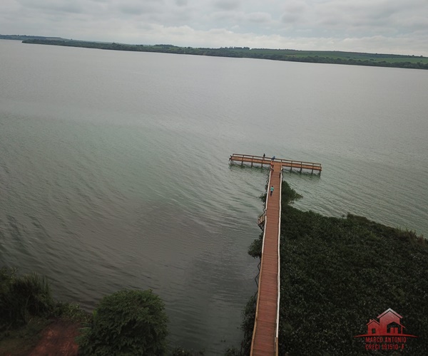 Excelente Rancho no Clube Náutico Santa Amélia em Iacanga- SP Excelente Rancho no Clube Náutico Santa Amélia em Iacanga- SP