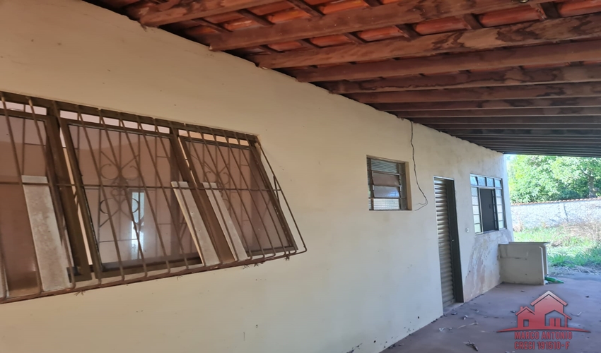 Excelente Chácara a Venda de 3.000 m² a 4 Km de Bauru – SP Excelente Chácara a Venda de 3.000 m² a 4 Km de Bauru – SP