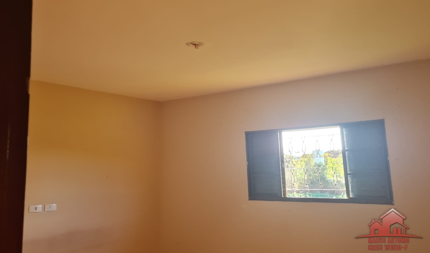 Excelente Chácara a Venda de 3.000 m² a 4 Km de Bauru – SP Excelente Chácara a Venda de 3.000 m² a 4 Km de Bauru – SP