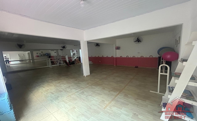 Excelente Residência Comercial a Venda no Jardim Brasil – Bauru, SP Excelente Residência Comercial a Venda no Jardim Brasil – Bauru, SP