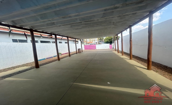 Excelente Residência Comercial a Venda no Jardim Brasil – Bauru, SP Excelente Residência Comercial a Venda no Jardim Brasil – Bauru, SP