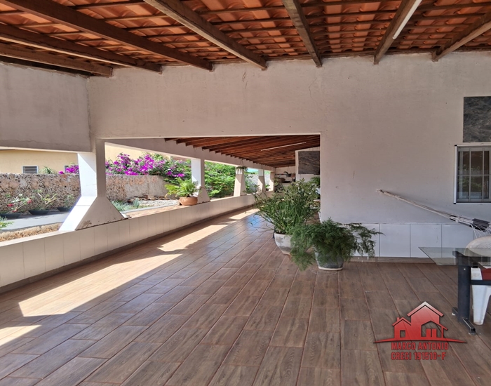 Excelente Rancho a Venda no Condomínio Santa Amélia- Iacanga