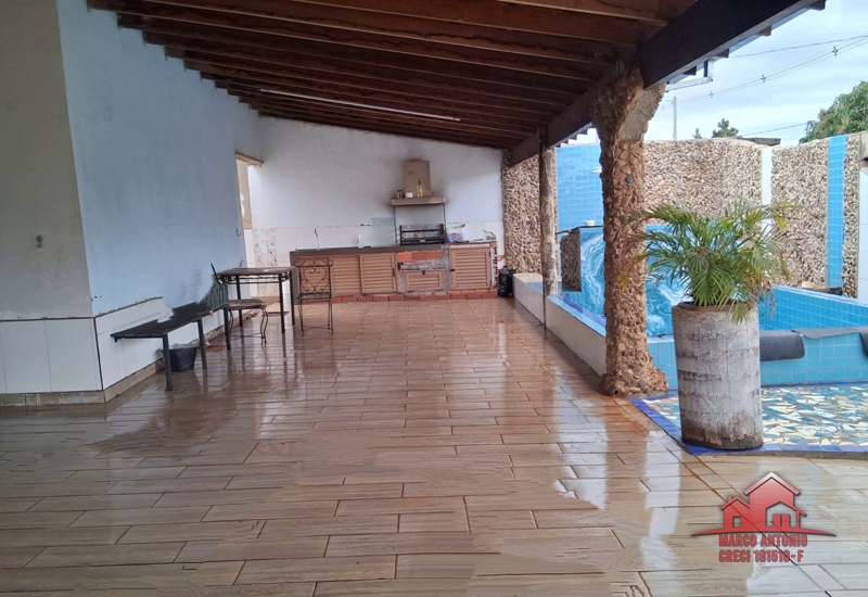 Excelente Rancho a Venda no Condomínio Santa Amélia- Iacanga